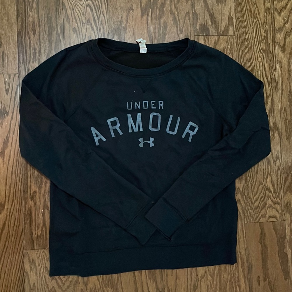 Black Under Armour Long sleeve top. Size Large.